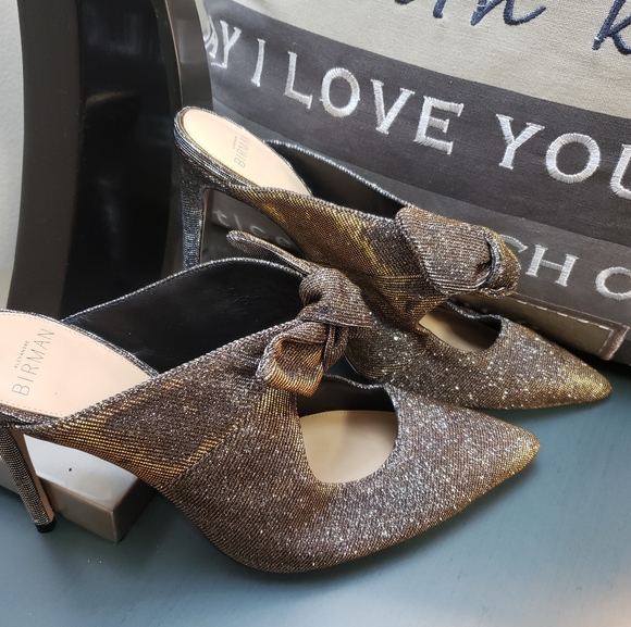 Shoes - Picture 3 of 5